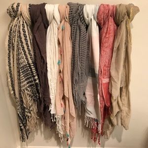 Set of 8 Scarfs